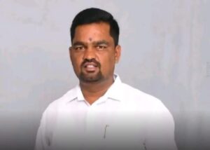 కర్నూలు జడ్పీ ఛైర్మన్ రేసులో రామకృష్ణ..!     బీసీ జనరల్ కావడంతో ఆశావహుల్లో పెరిగిన పోటీ – ఎంపీ బస్తిపాటి నాగరాజు మద్దతుతో పదవిపై ఆశలు